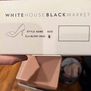 White House Black Market size 8, green suede